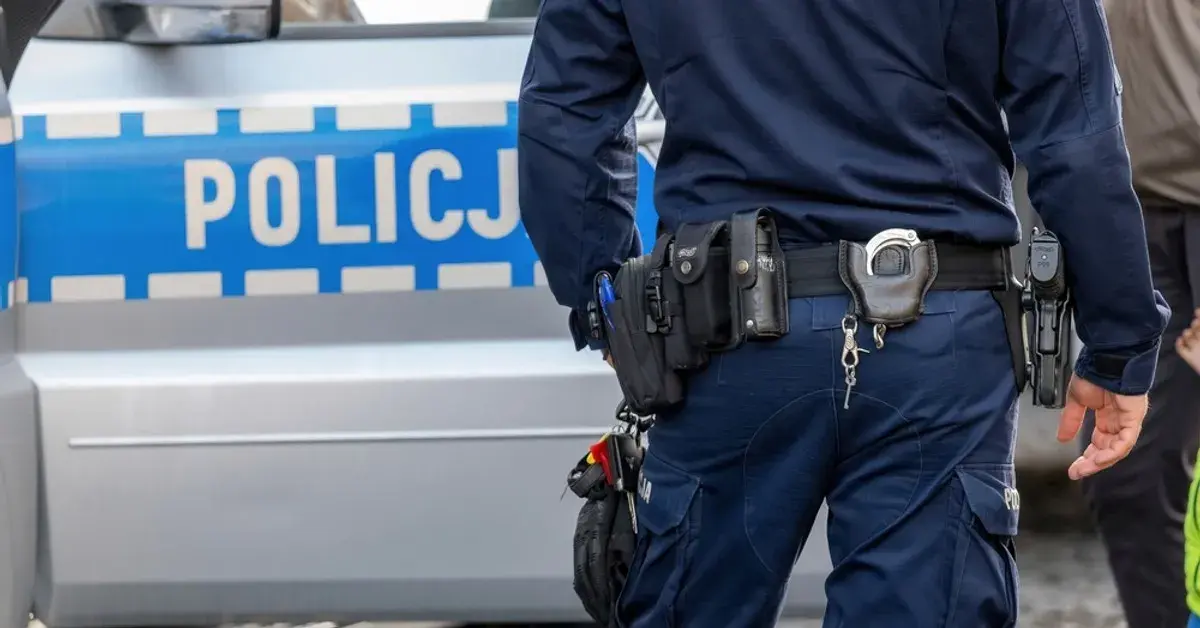 Kiedy policja otrzymuje wypłatę? Harmonogram i zasady wynagrodzeń policjantów