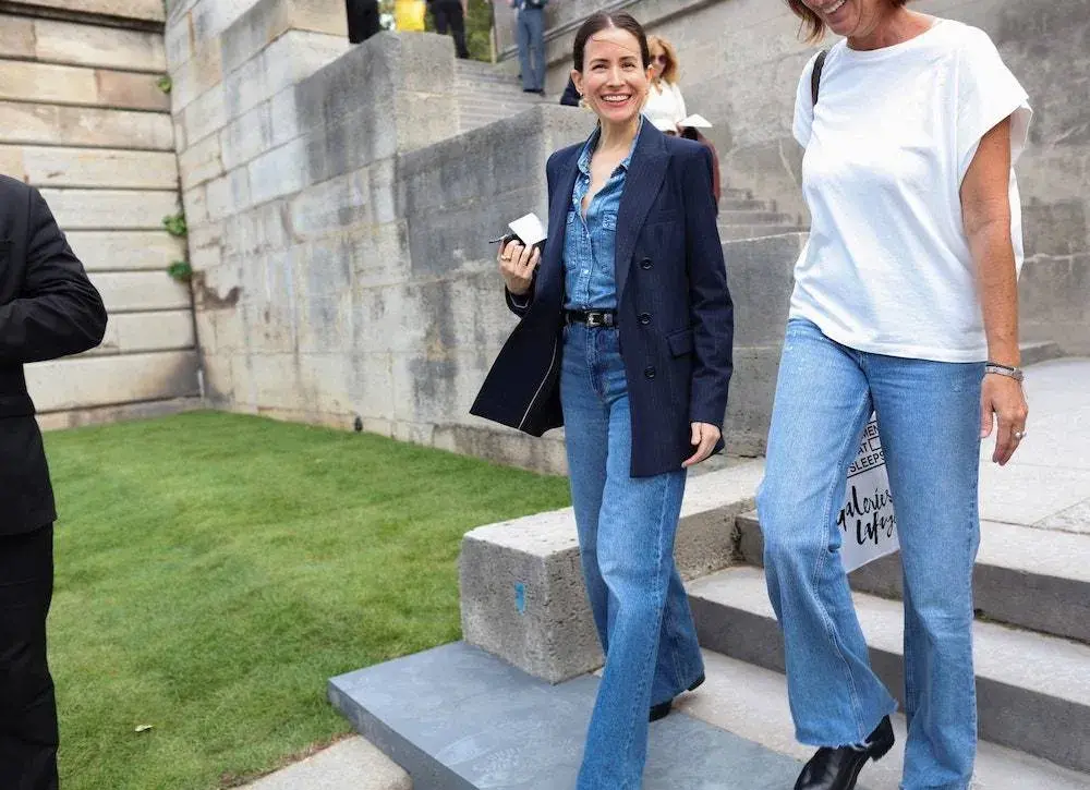 Marynarka do dżinsów -  tworzącej nieformalny, ale stylowy look.