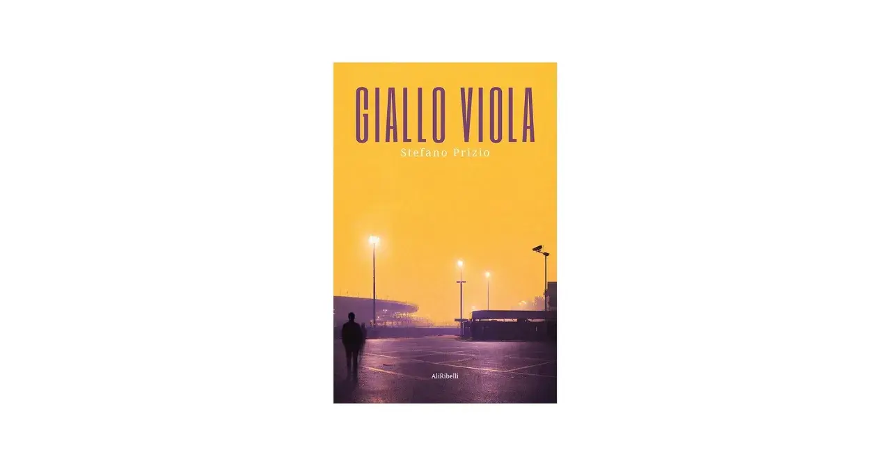 Copertina libro "Giallo Viola" di Stefano Prizio. Un parcheggio vuoto illuminato da lampioni, con una sagoma sfocata di persona. Il viola e giallo che colore esce crea un'atmosfera suggestiva.