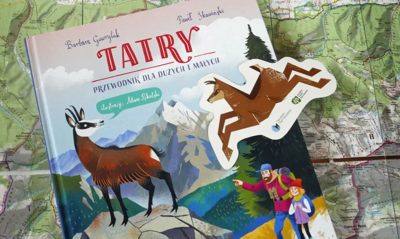 Przewodnik "Tatry" z ilustracjami kozic i turystów to świetny start, by dowiedzieć się, jak zostać taternikiem.