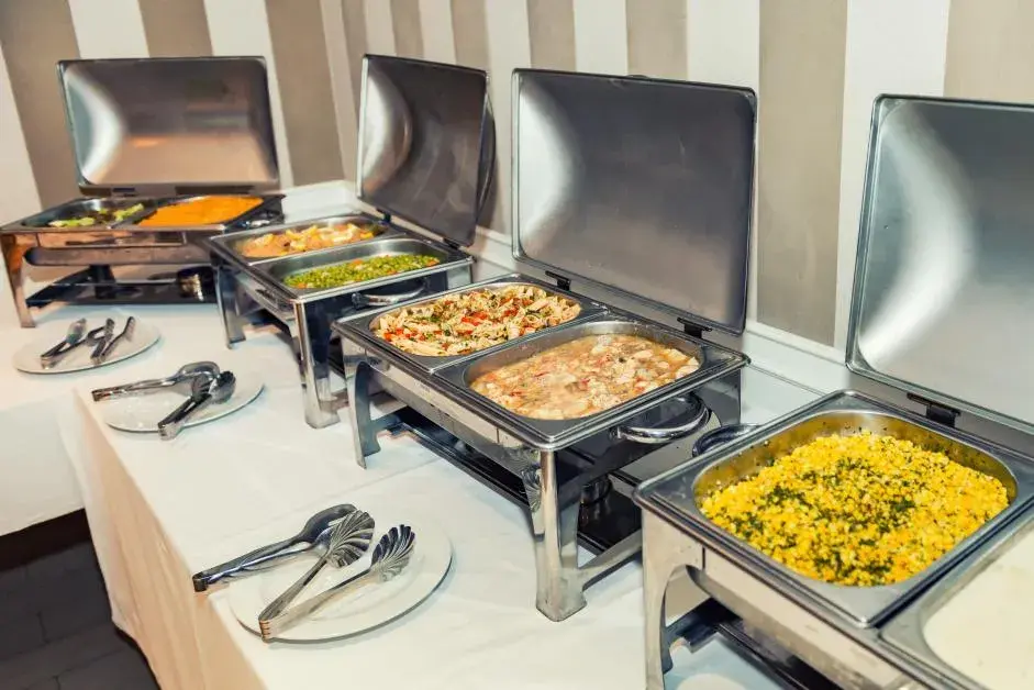 Czy catering jest kosztem uzyskania przychodu? Kluczowe informacje dla firm