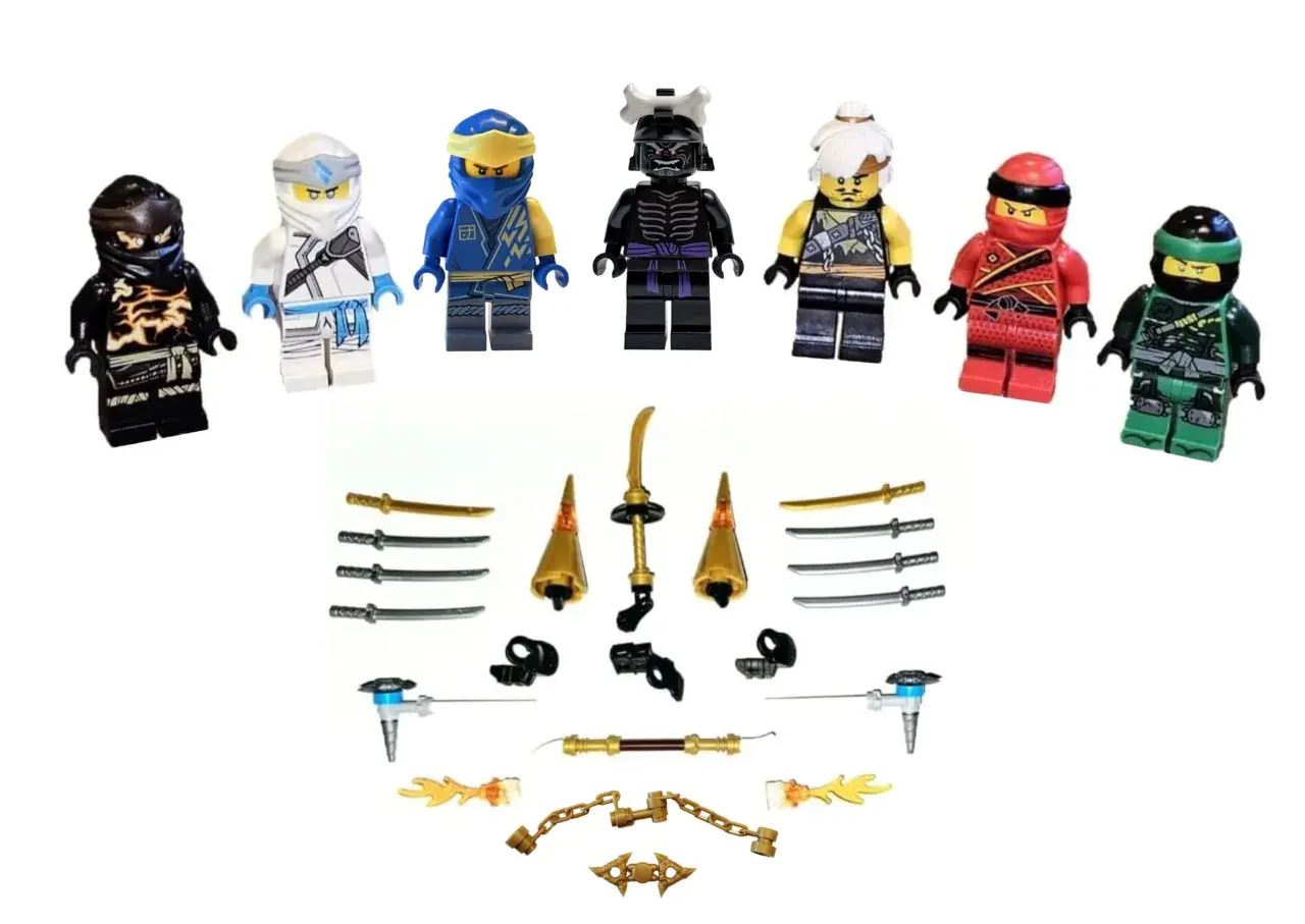 Sechs bunte Ninjago Charaktere stehen bereit, mit ihren Waffen für den Kampf.