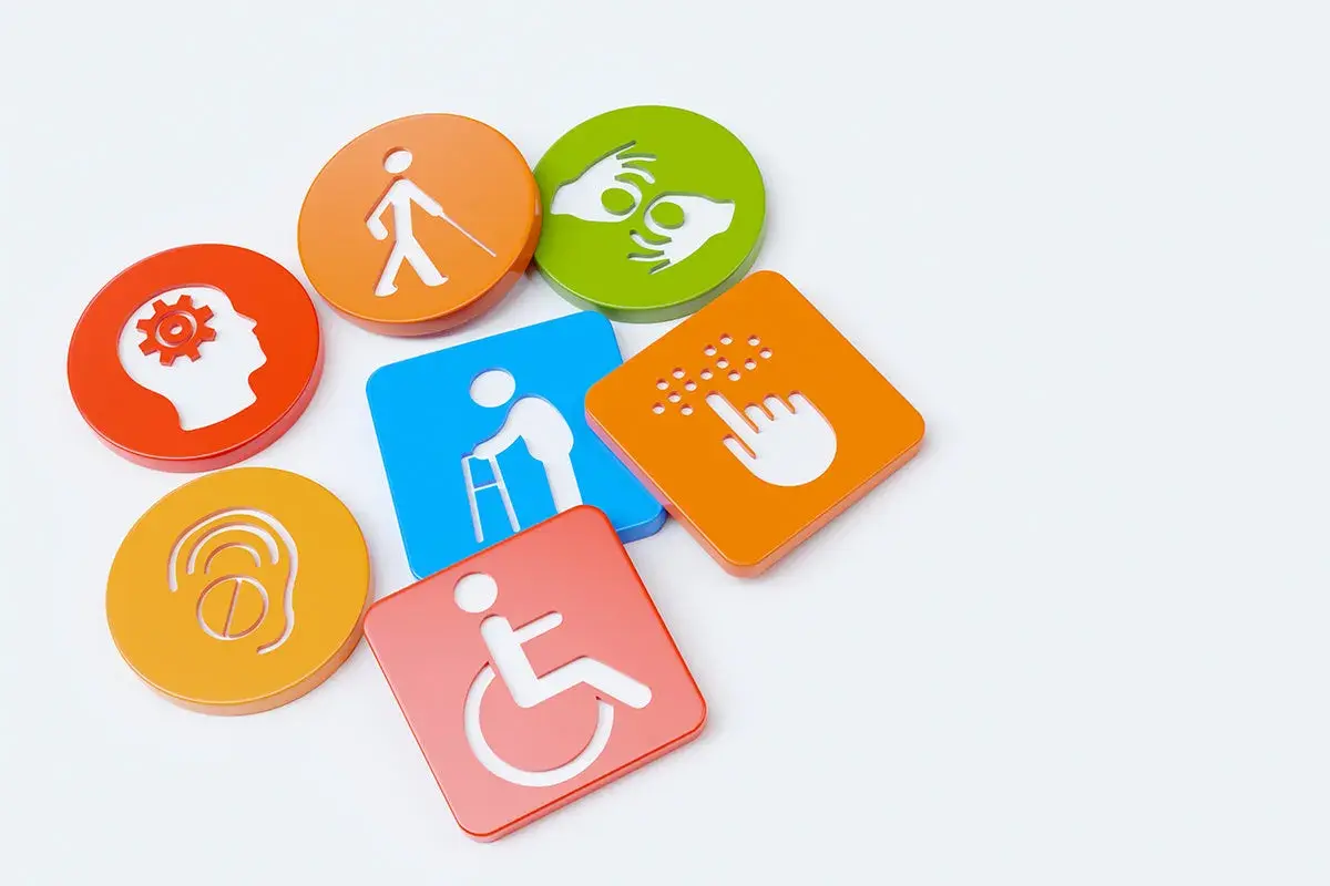 Icone colorate rappresentano ausili per la mobilità e accessibilità: disabilità visiva, uditiva, motoria, anziani, cognitiva e tattile.