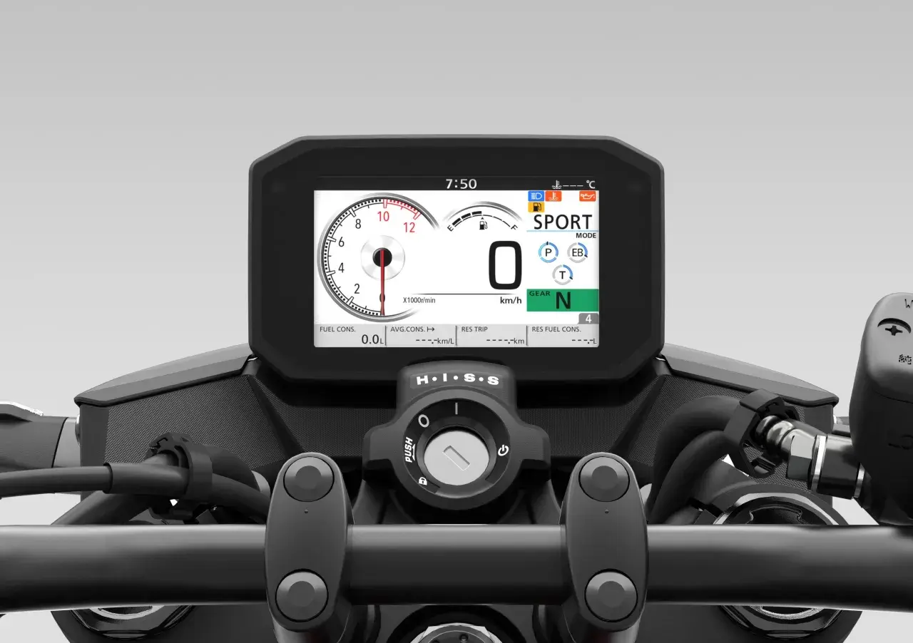 Panel de control de moto con pantalla digital mostrando modo SPORT, marcha N, velocímetro y tacómetro. El **par motor** se intuye en la potencia del motor.