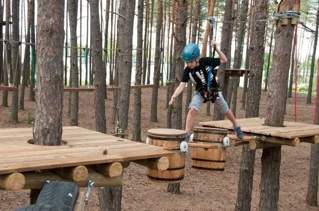 Park Linowy Janów Lubelski: Trasy, ceny, atrakcje Idealne dla rodzin