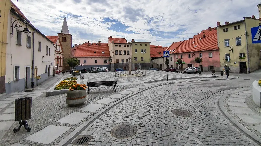 Bystrzyca Kłodzka: atrakcje. Odkryj Małą Pragę Sudetów!