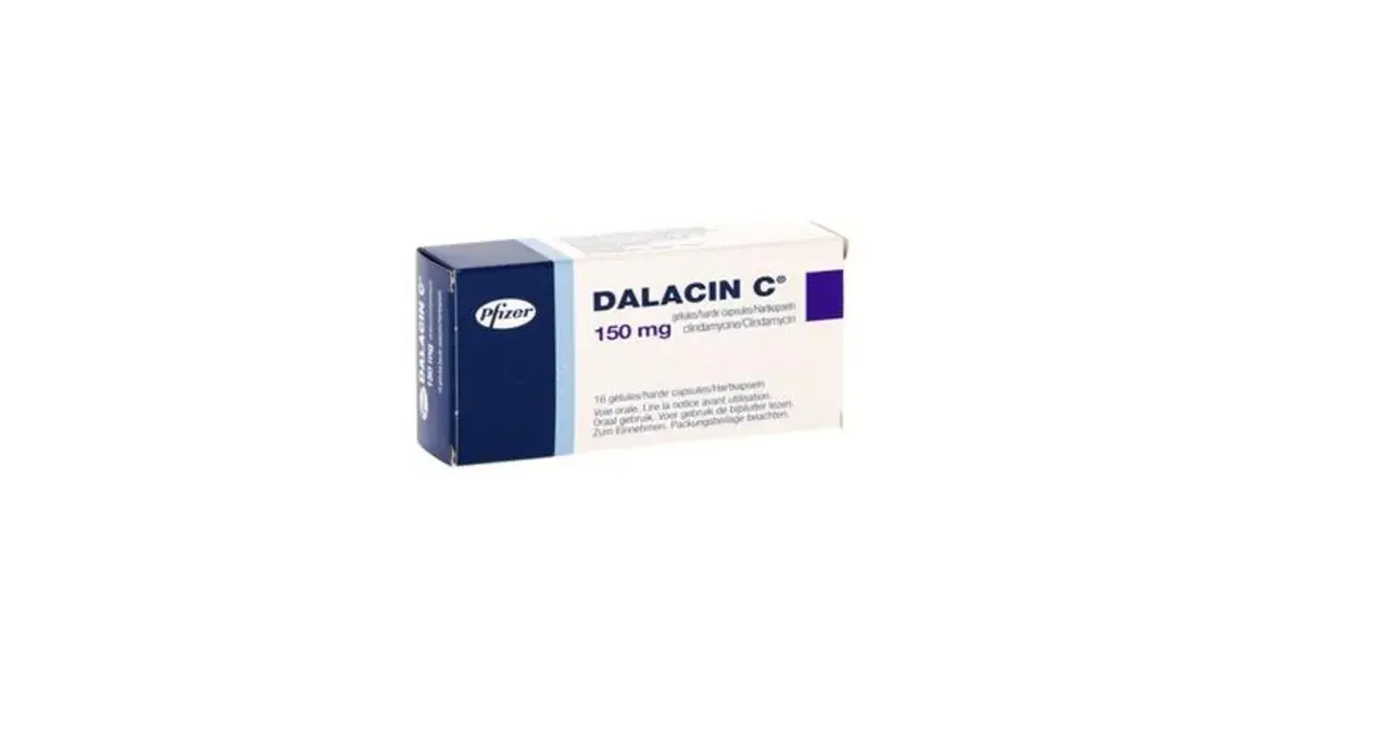 Opakowanie leku Dalacin C 150 mg, zawierające 16 kapsułek. Producent Pfizer.