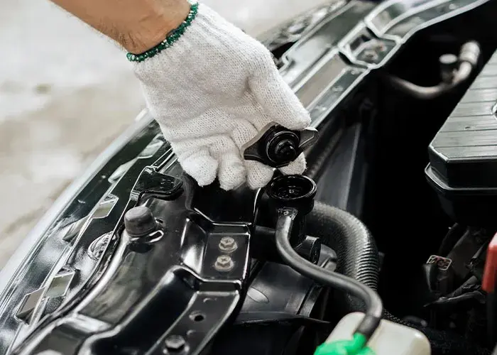 Uszkodzony korek chłodnicy objawy BMW – jak uniknąć przegrzania silnika