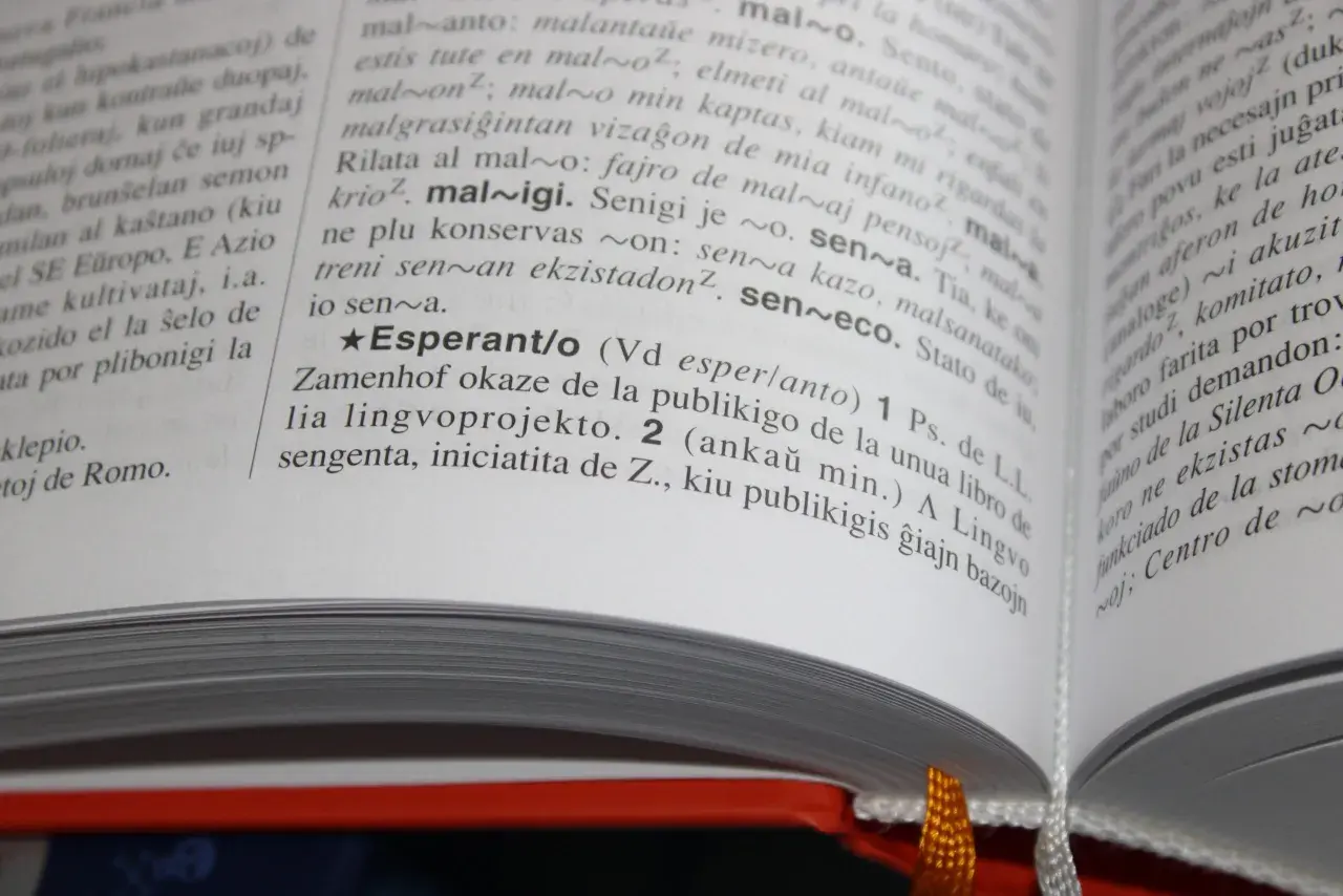 Słownik języka esperanto, z hasłem "Esperant/o" i informacją o Zamenhofie.