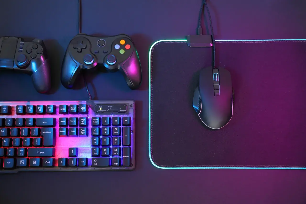 PS5 czy PC: Co wybrać, aby uniknąć rozczarowania w grach?