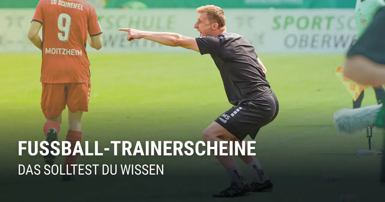 Fußballtrainer gibt Anweisungen. Ab welcher Jugend braucht man einen Trainerschein? Das erfährst du hier.
