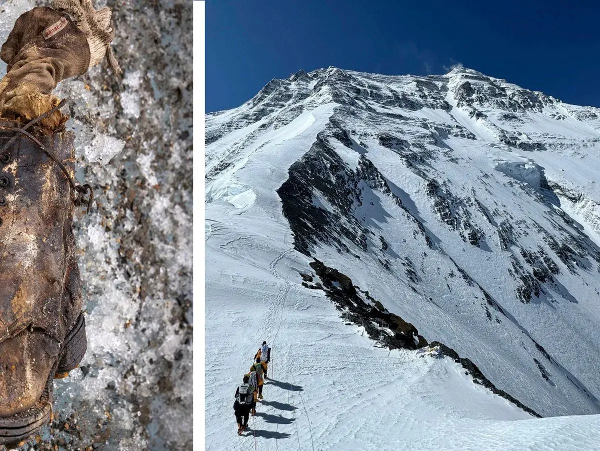Mallory Everest: Ein Bergsteiger-Stiefel auf Eis, daneben eine Gruppe von Bergsteigern, die einen schneebedeckten Hang erklimmen.
