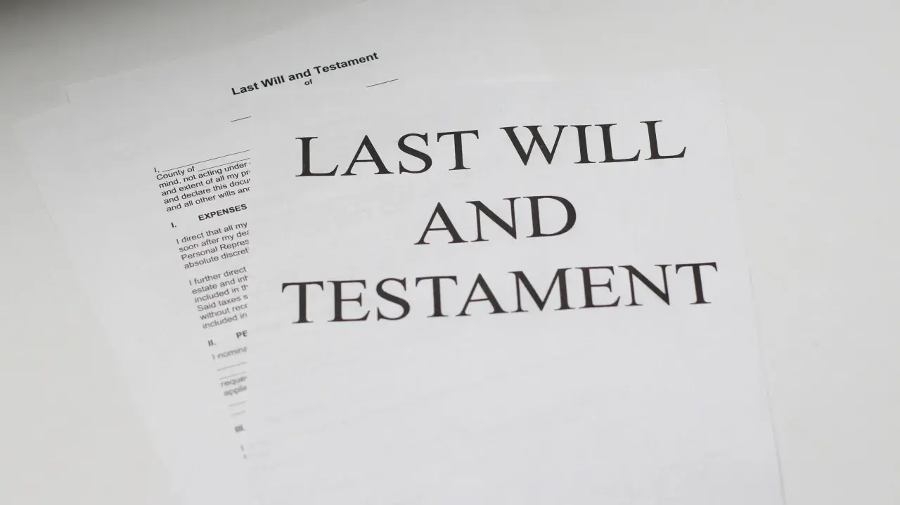 Jak sprawdzić rejestr testamentów i uniknąć niepewności po śmierci