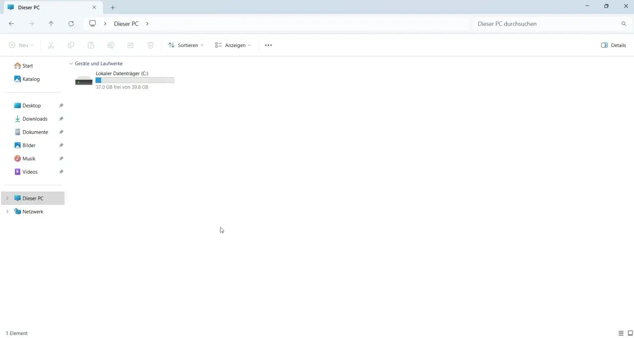 Der Schnellzugriff in Windows 11 zeigt den lokalen Datenträger (C:) mit 37 GB freiem Speicherplatz.