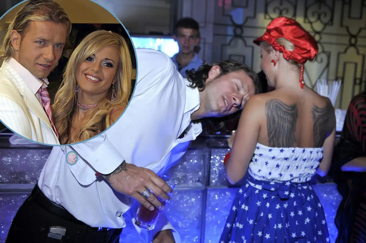 Doda i Majdan na ślubie. Ona w sukience w gwiazdki, on z drinkiem, zamyślony.