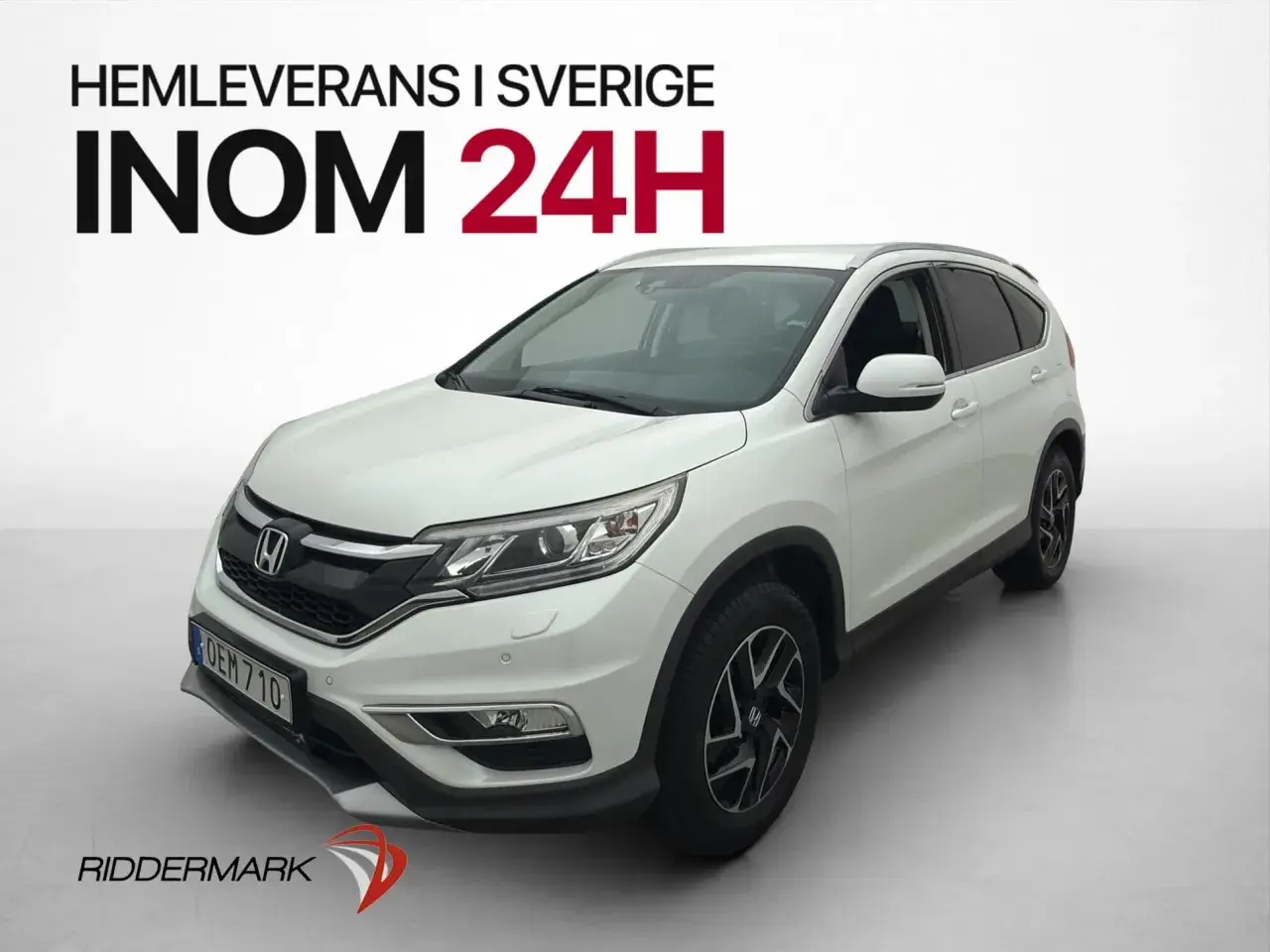 Vit Honda CR-V, redo för leverans inom 24h. Inga problem med denna bil!