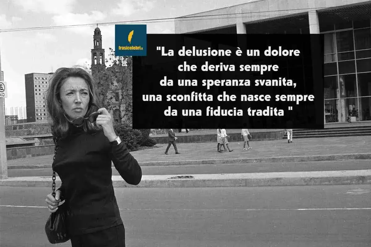 Donna con sguardo pensieroso, forse dopo una delusione si diventa freddi. La frase cita: "La delusione è un dolore che deriva sempre da una speranza svanita, una sconfitta che nasce sempre da una fiducia tradita".