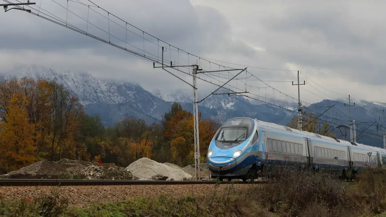 Kup bilet PKP online: Nawet 6 miesięcy wcześniej! Znamy terminy.