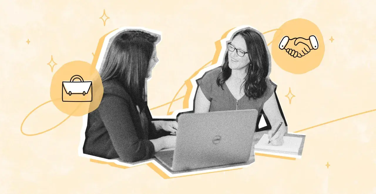 Dos mujeres revisan un contrato de trabajo online. Una escribe en una tableta mientras la otra mira un portátil. Un icono de maletín y un apretón de manos simbolizan el acuerdo.