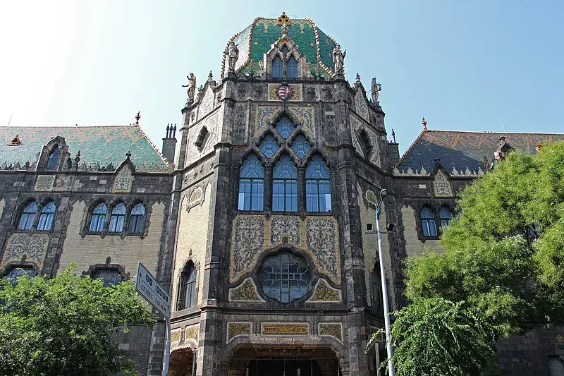 Muzeum sztuki stosowanej w Budapeszcie - historia, zbiory i godziny otwarcia
