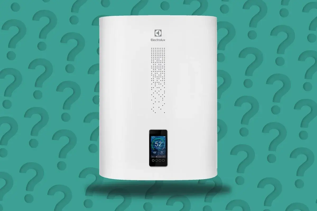 Bojler Electrolux z ekranem pokazującym, ile grzeje się woda w bojlerze: 52 stopnie Celsjusza.