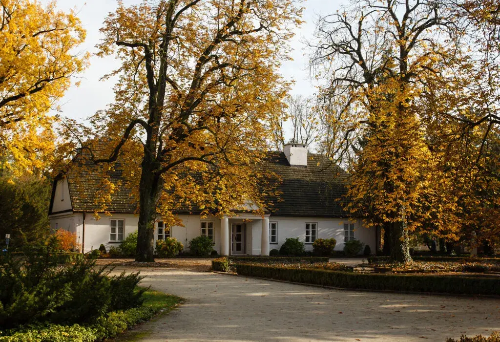 Dworek Chopina w Żelazowej Woli - historia, atrakcje i koncerty