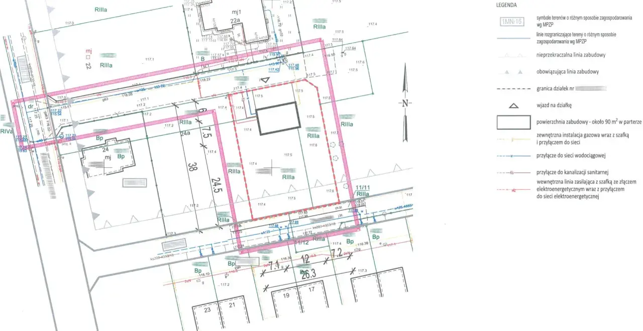 Mapa z oznaczeniami przyłączy, granic działek i budynków. Widoczny termin wydania warunków przyłączenia do sieci elektroenergetycznej.