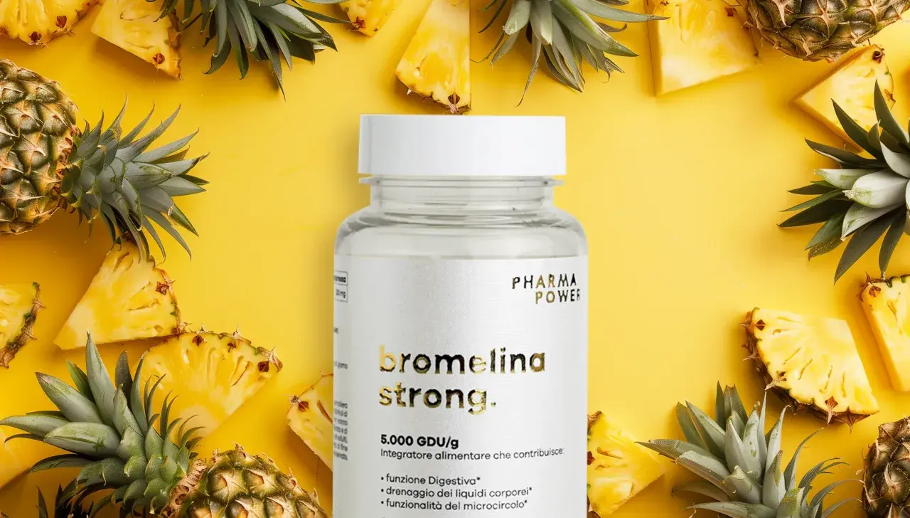 Integratore di bromelina strong, con estratti di ananas. La bromelina fa sgonfiare, supportando la digestione e il drenaggio dei liquidi.