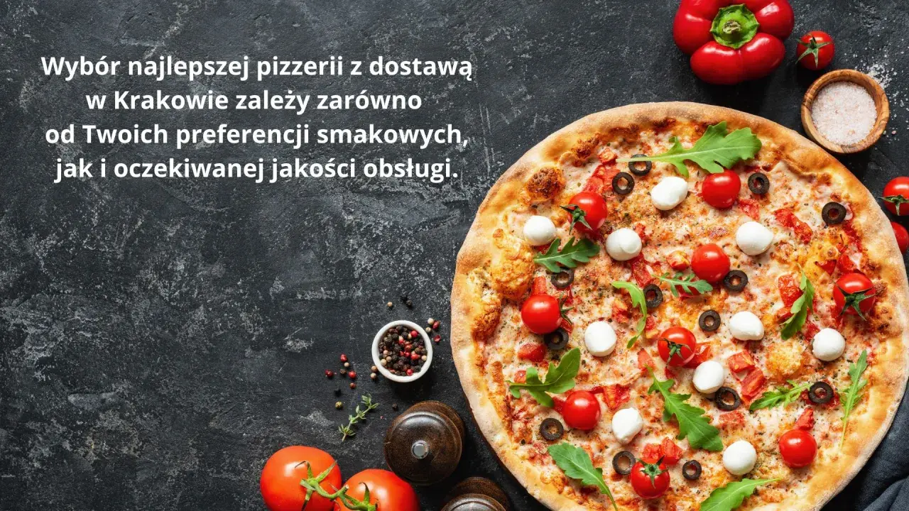 Pyszna pizza z pomidorkami i mozzarellą, idealna na znalezienie najlepszej pizzerii w Krakowie.