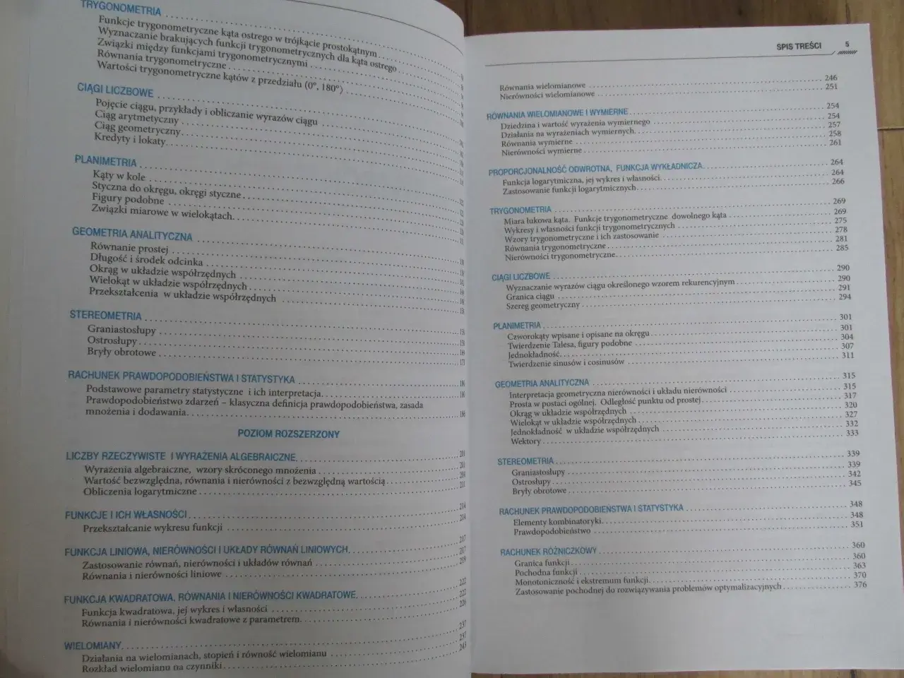 Jakie repetytorium z fizyki rozszerzonej pomoże ci zdać maturę?
