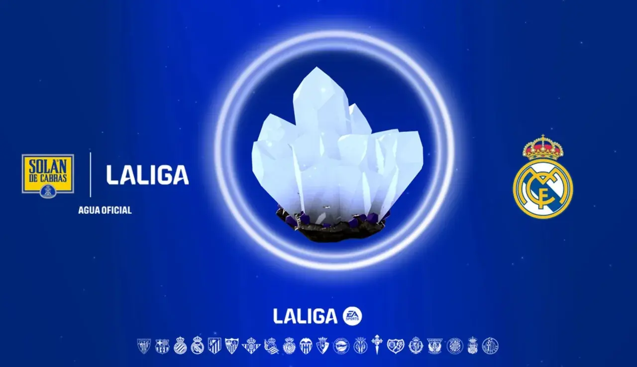 Cristal brillante rodeado por un aura luminosa, con el logo de Solán de Cabras y La Liga. Las propiedades del agua Solán de Cabras son tan puras como este cristal.