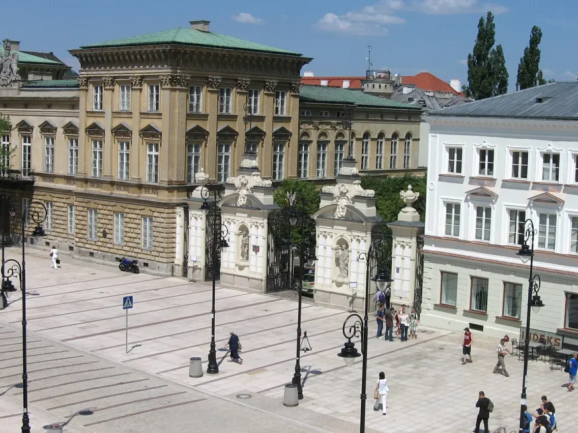 Uniwersytet Warszawski praca – aktualne oferty i wymagania dla kandydatów