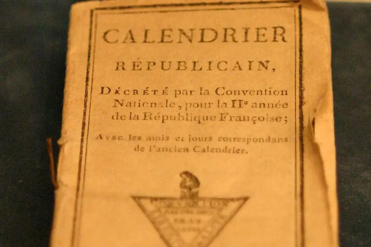 Page de titre d'un ancien "Calendrier Républicain" décrété par la Convention Nationale.
