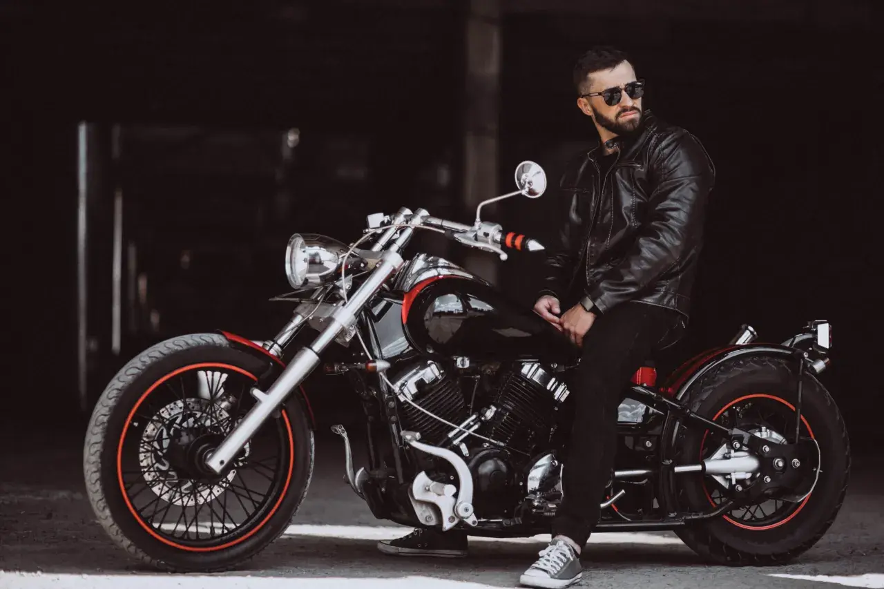 Ile kosztuje wymiana oleju w motocyklu? Sprawdź ceny i porady