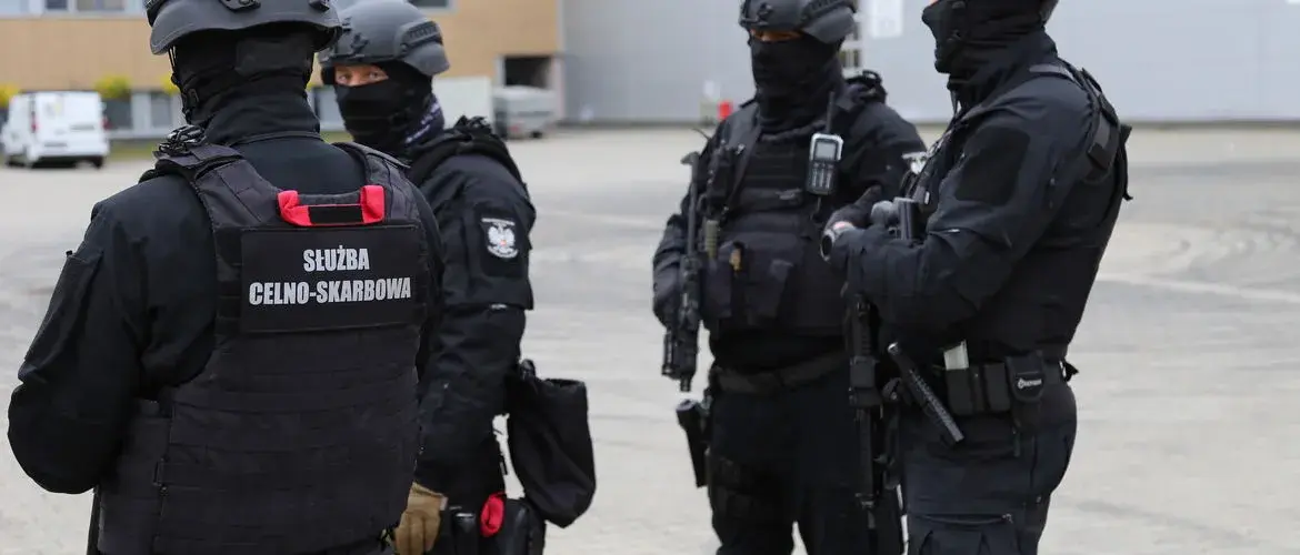 Policja skarbowa: poznaj wszystkie zadania i uprawnienia kontrolerów