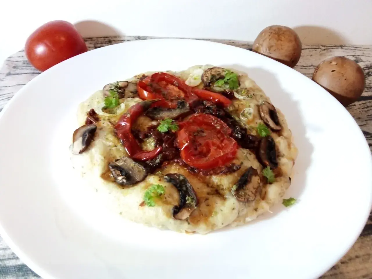 Jak zrobić pizzę w mikrofali - szybki przepis na idealną pizzę