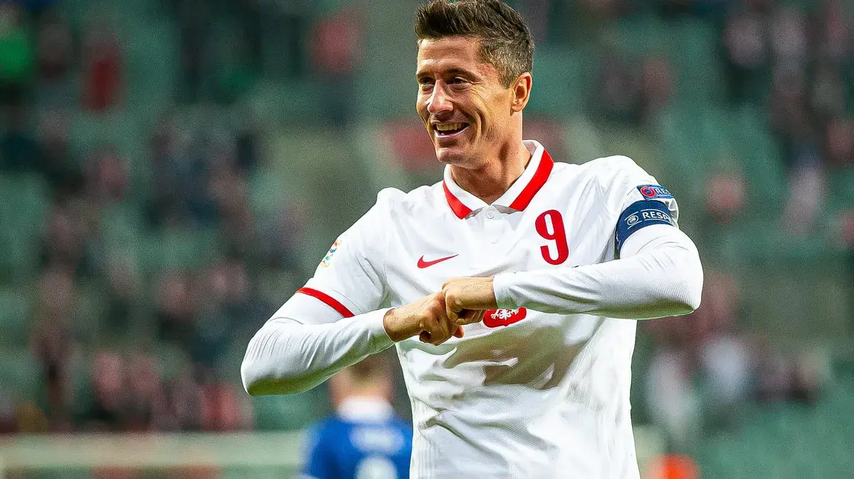 Kiedy Lewandowski zaczął grać w piłkę? Niezwykła historia jego kariery.