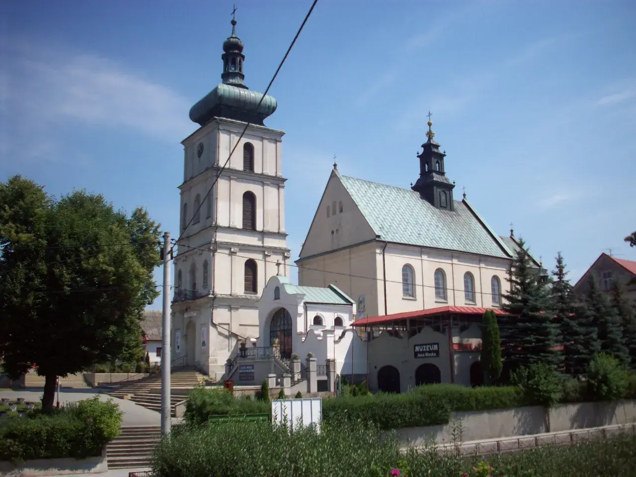 Sanktuarium Odporyszów: Fascynująca historia i kultowe miejsce pielgrzymek