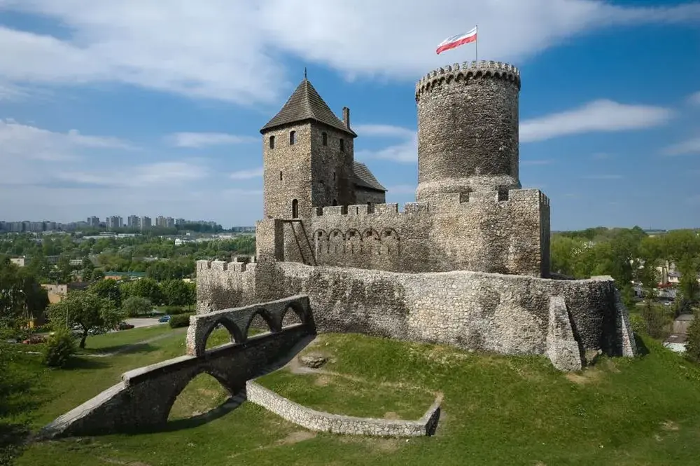 Zamek w Będzinie: historia, zwiedzanie, cennik i praktyczne informacje