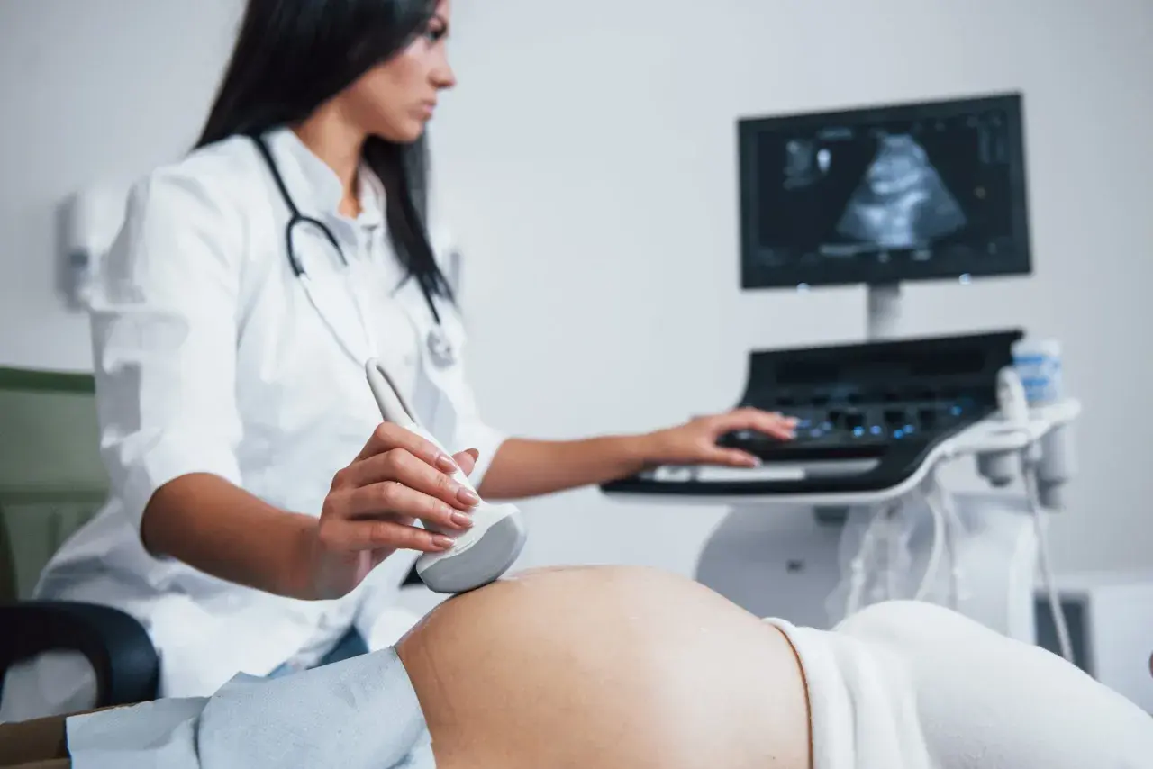 Badanie prenatalne: co to jest, rodzaje i znaczenie dla ciąży