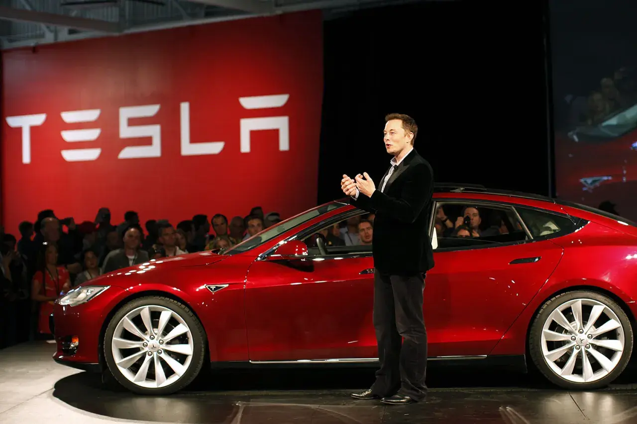 Tesla co to? Odkryj historię i innowacje tej rewolucyjnej firmy