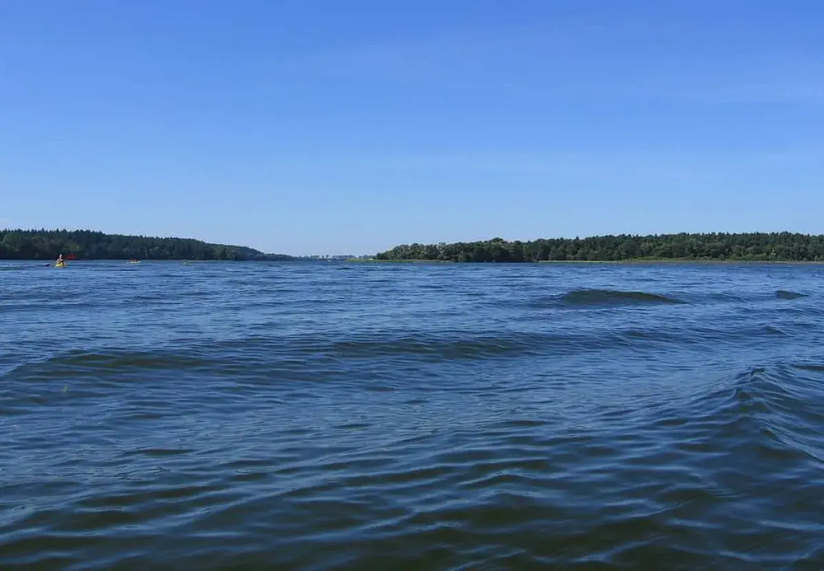 Jezioro Lubie w Pojezierzu Drawskim - piękne miejsce na wypoczynek