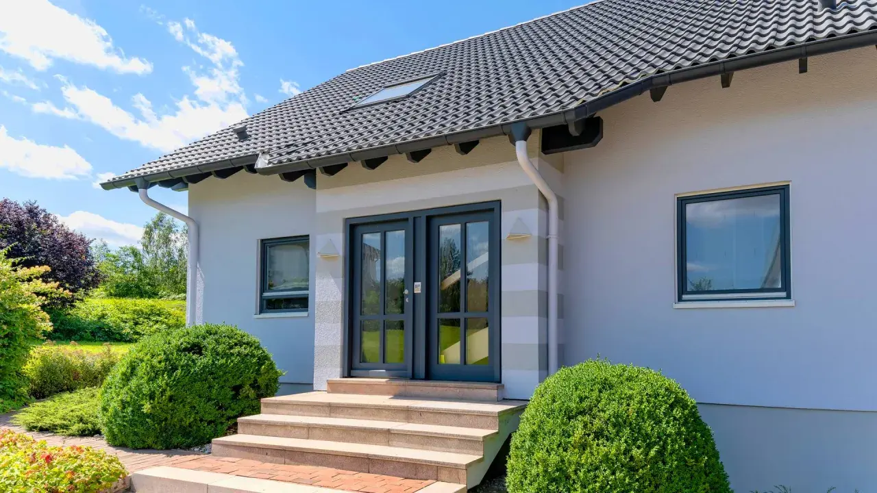 Ile kosztuje budowa domu 130 m²? Zaskakujące dane o wydatkach!