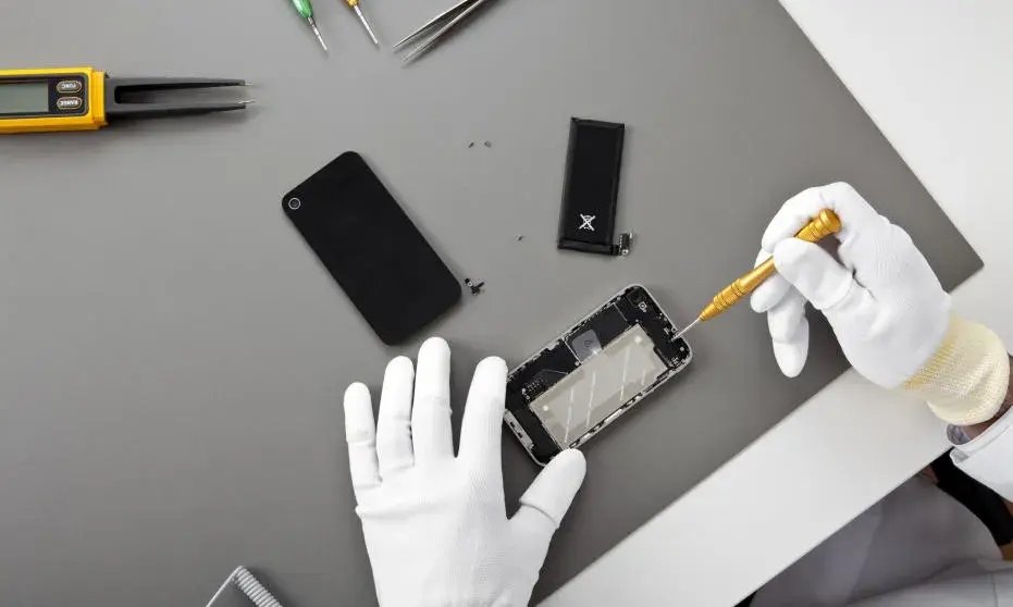 Ile kosztuje wymiana szyby w telefonie? Sprawdź ceny i uniknij wysokich kosztów naprawy