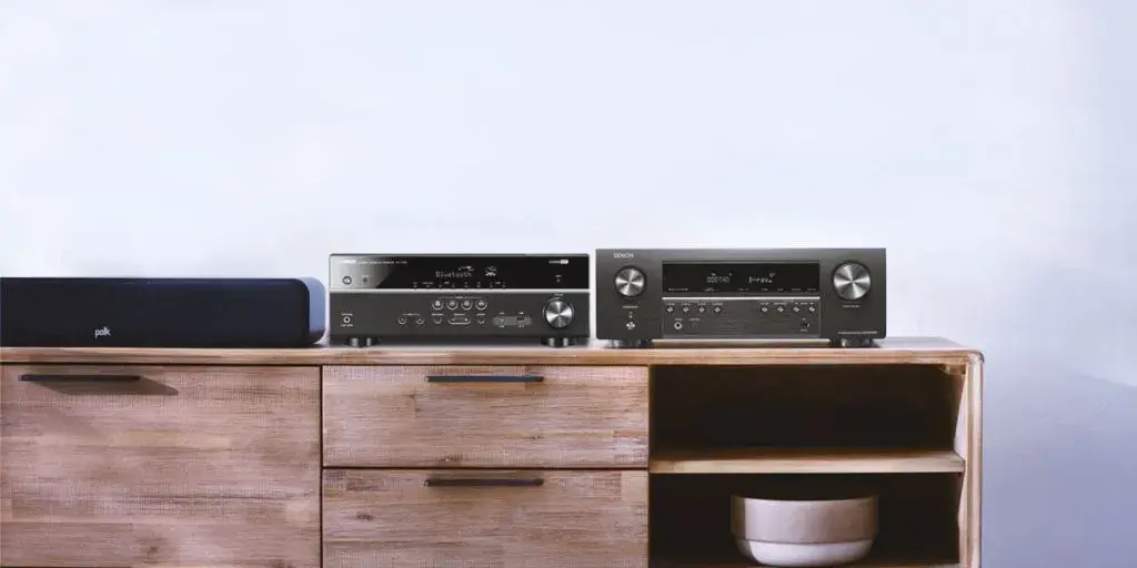 Denon czy Yamaha – który wybór zapewni lepszą jakość dźwięku?