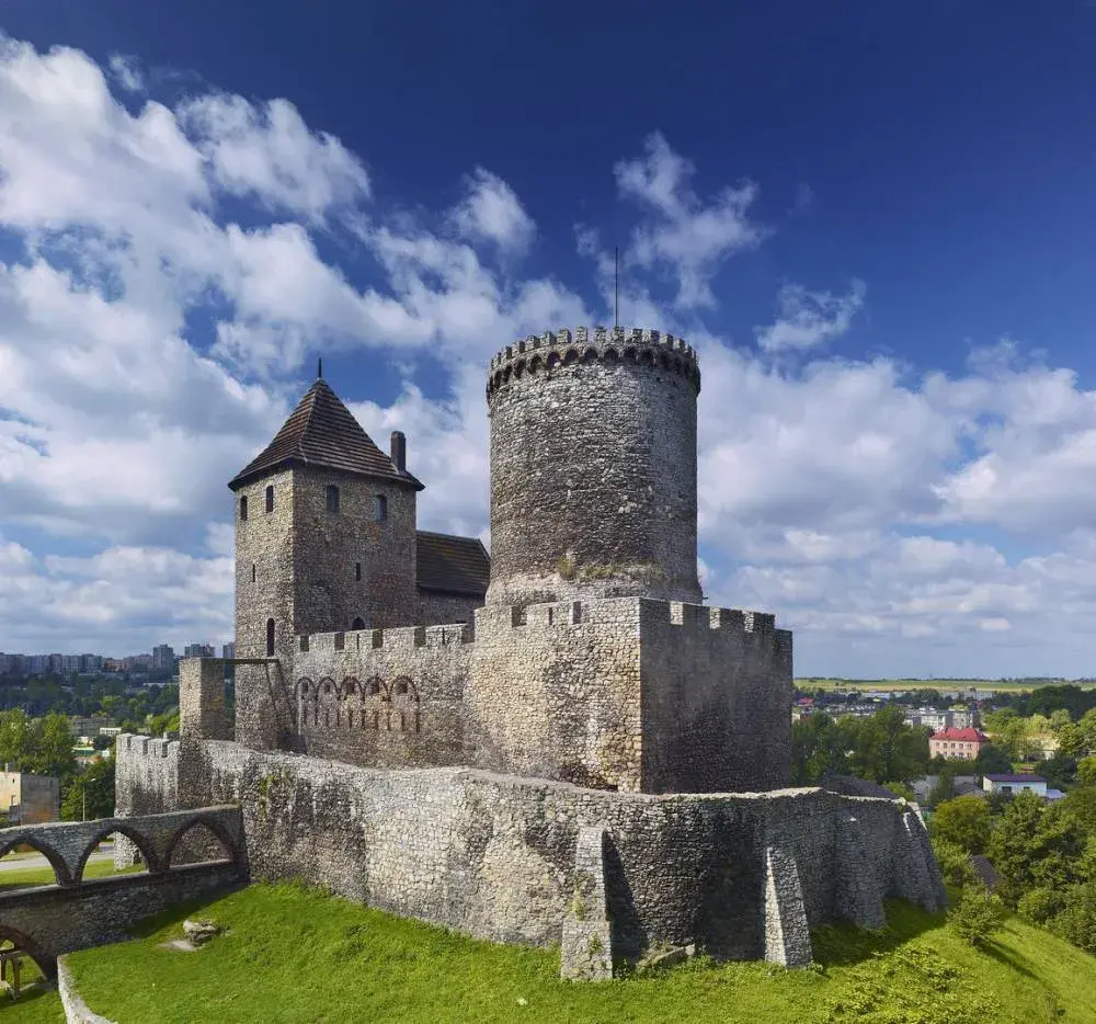 Zamek w Będzinie - fascynująca historia i tajemnice średniowiecza