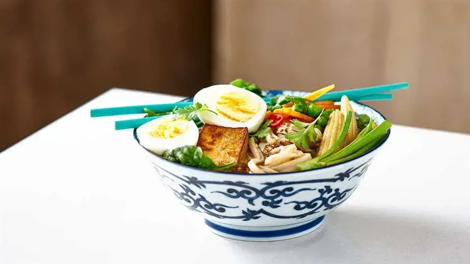 Jak zrobić ramen wegetariański – prosty przepis na zdrowy posiłek
