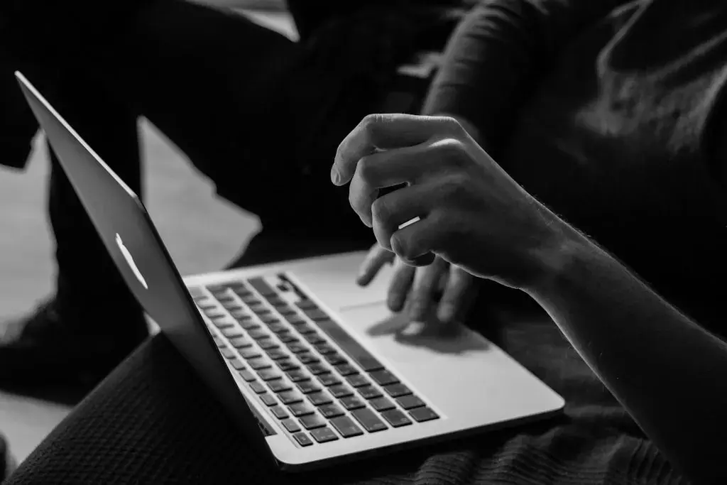 Dlaczego VPN jest kluczowy dla bezpieczeństwa w sieci