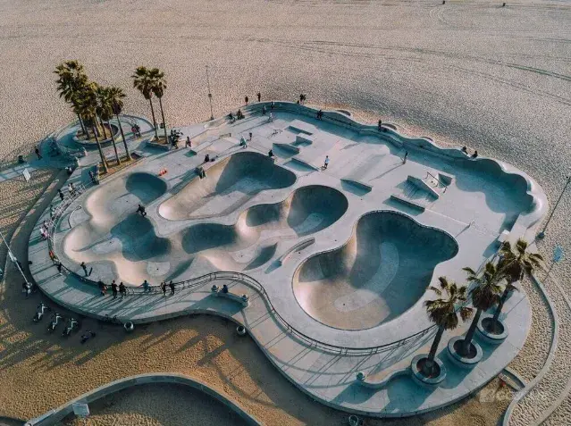 Najlepsze skateparki w Los Angeles: Gdzie znaleźć idealne miejsce?