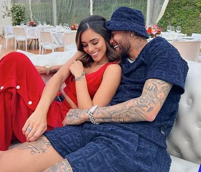 Neymar nie ma żony: zaskakujące fakty o jego związku z Bruna Biancardi
